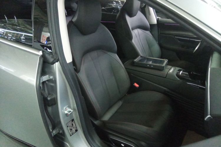 小鹏P7 2022款 625E局部细节41