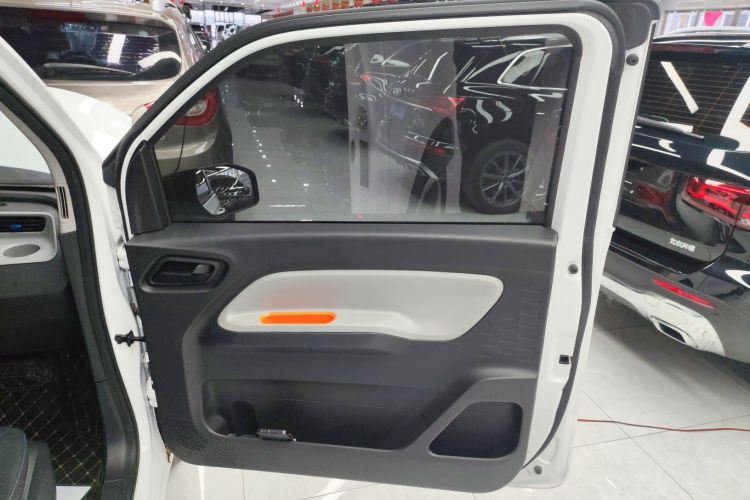 五菱汽车 宏光MINIEV 2022款 轻松款 磷酸铁锂中控内饰7002