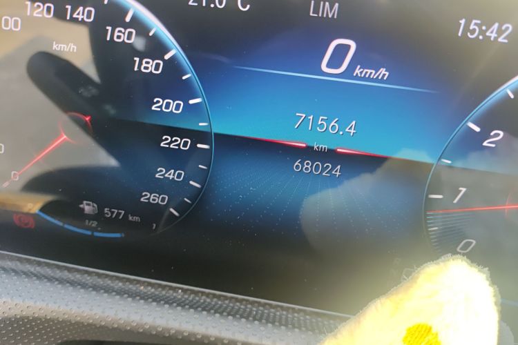 奔驰A级 2021款 A 180 L 运动轿车中控内饰15