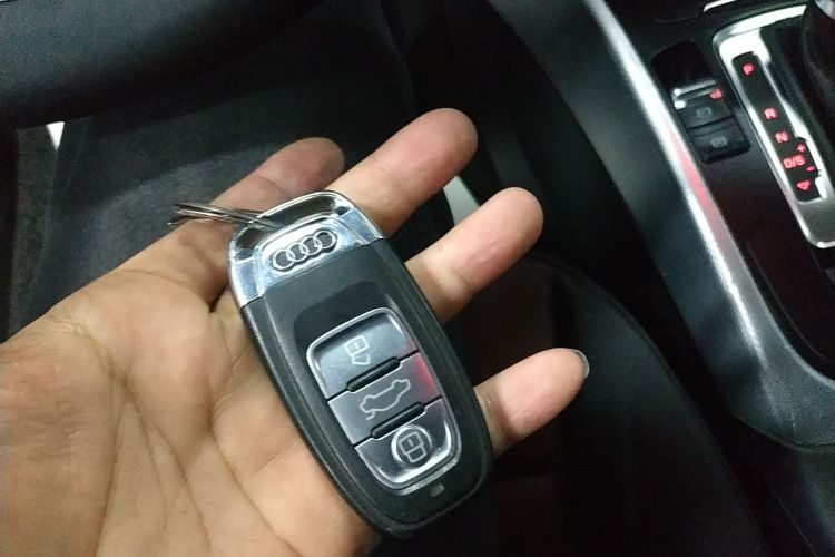 奥迪Q5 2016款 40 TFSI 技术型中控内饰7001