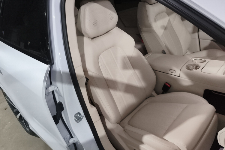 岚图汽车 岚图FREE 2025款 FREE+ 后驱乾崑版局部细节41