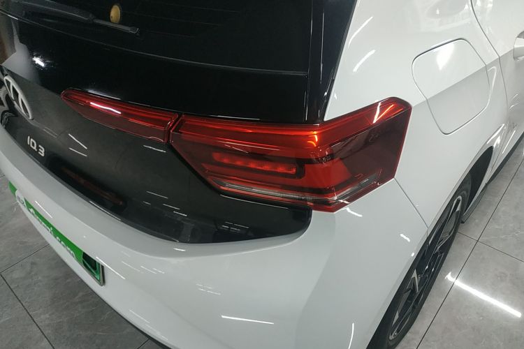 大众ID.3 2023款 纯净智享版车身外观9