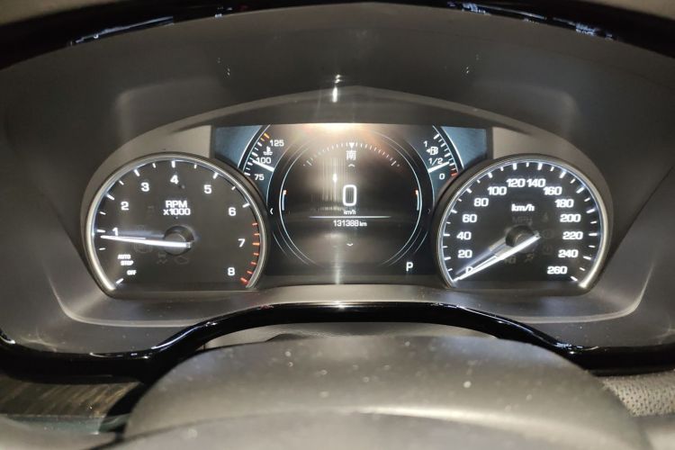 凯迪拉克XT5 2018款 28T 四驱豪华型中控内饰14