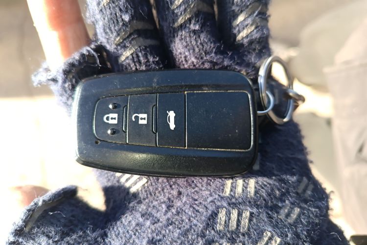 丰田 卡罗拉 2019款 1.2T S-CVT GL-i精英版中控内饰11