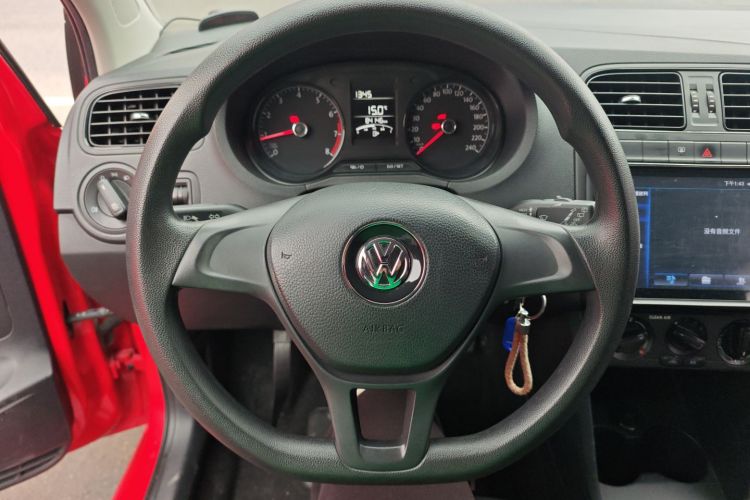 大众 Polo 2016款 1.4L 手动风尚型中控内饰13