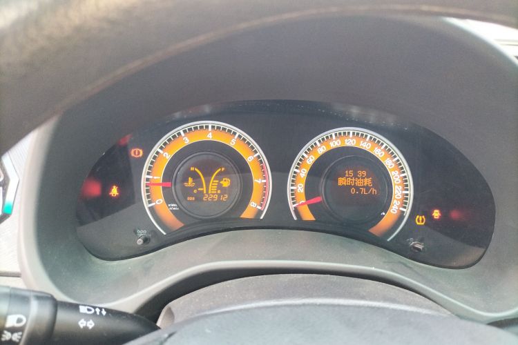 比亚迪F3 2020款 1.5L 手动豪华版中控内饰14