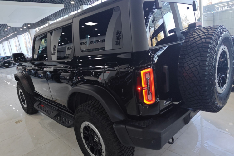 福特烈马 2024款 2.3T 荒地车身外观4