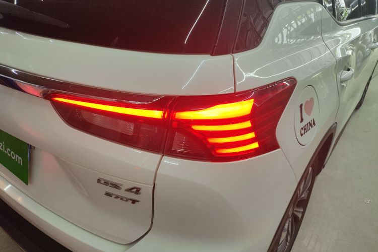 广汽传祺 传祺GS4 2020款 270T 自动智联科技版车身外观6001