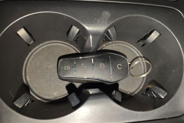 比亚迪 秦PLUS 2023款 冠军版 EV 510KM超越型中控内饰7001