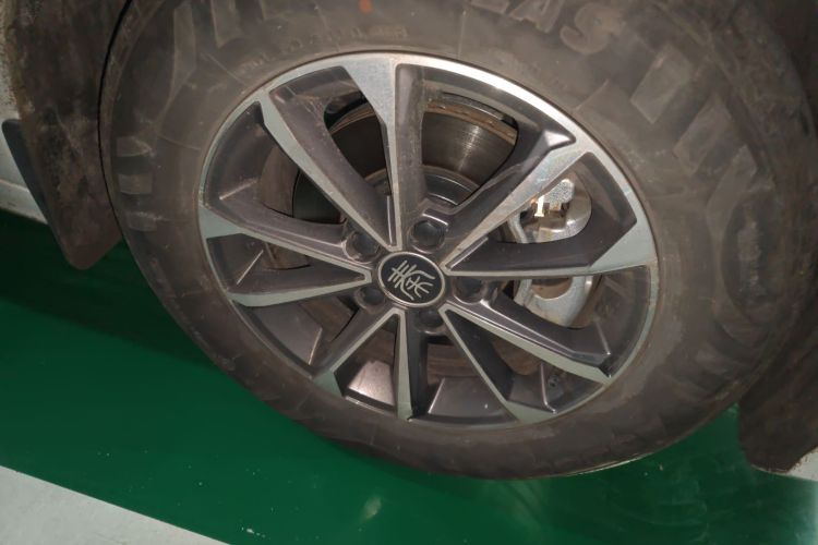 比亚迪 秦PLUS 2023款 冠军版 DM-i 55KM领先型车身外观10