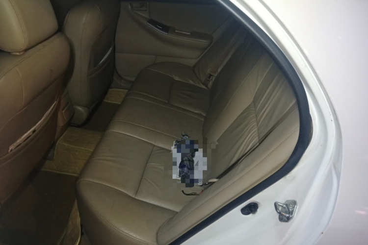 丰田 花冠 2011款 1.6L 自动豪华版中控内饰21