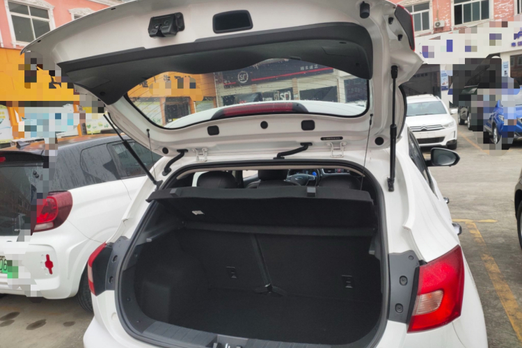 江汽集团 江淮iEV7S 2019款 豪华智尊型精装版局部细节23