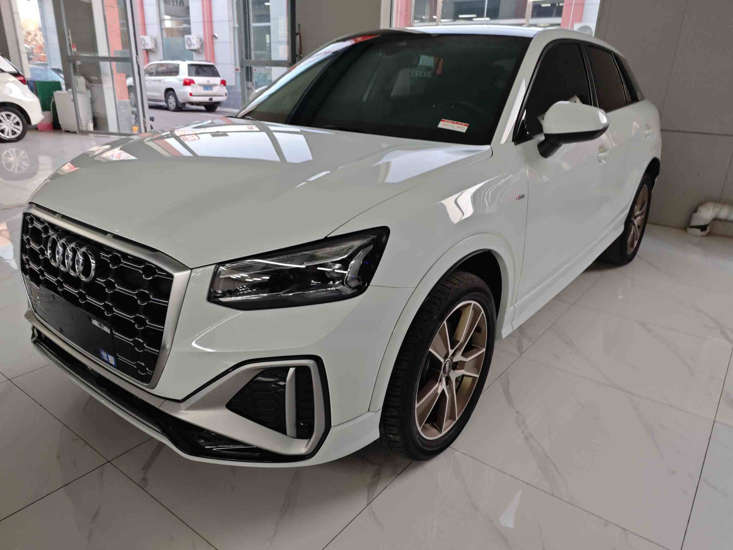 奥迪Q2L 2023款 35TFSI 时尚动感型(2)