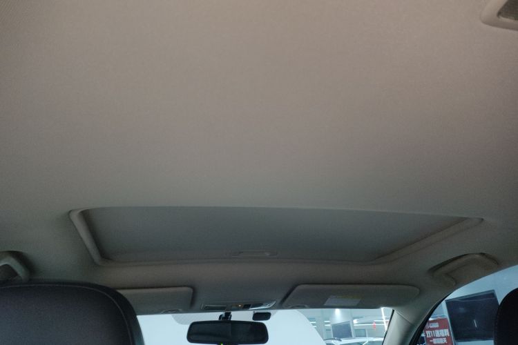 三菱 欧蓝德 2019款 2.0L 两驱畅享版 5座 国V局部细节22