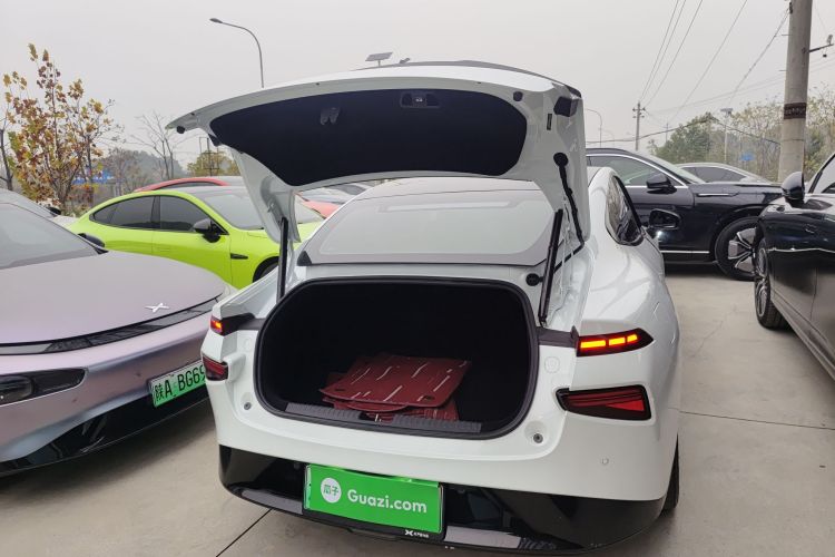 小鹏P7 2020款 670E机舱底盘23