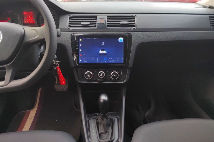 大众 桑塔纳 2018款 1.5L 自动风尚版中控内饰16