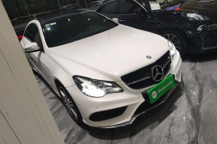 奔驰E级(进口) 2016款 E 200 轿跑车 灵动版车身外观3