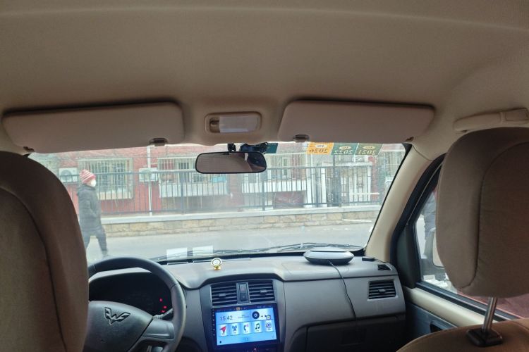 五菱汽车 五菱荣光 2019款 1.2L S 厢式运输车标准型5座中控内饰22