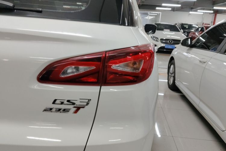 广汽传祺 传祺GS3 2019款 235T 自动精英版车身外观9