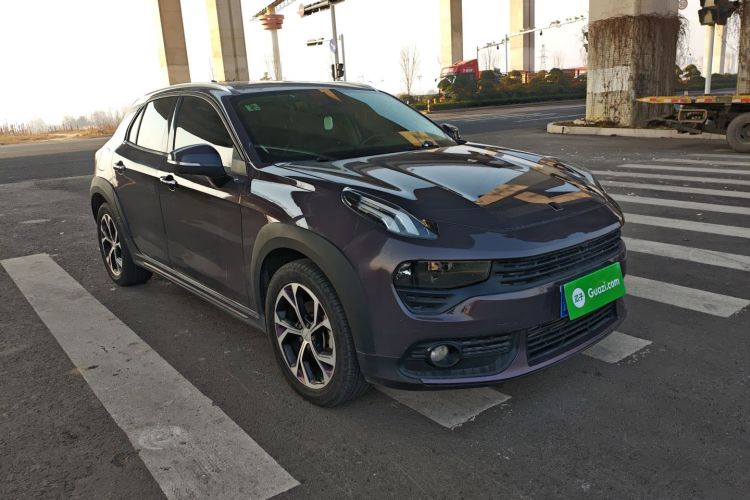 领克02 2021款 1.5TD DCT两驱耀Plus车身外观3