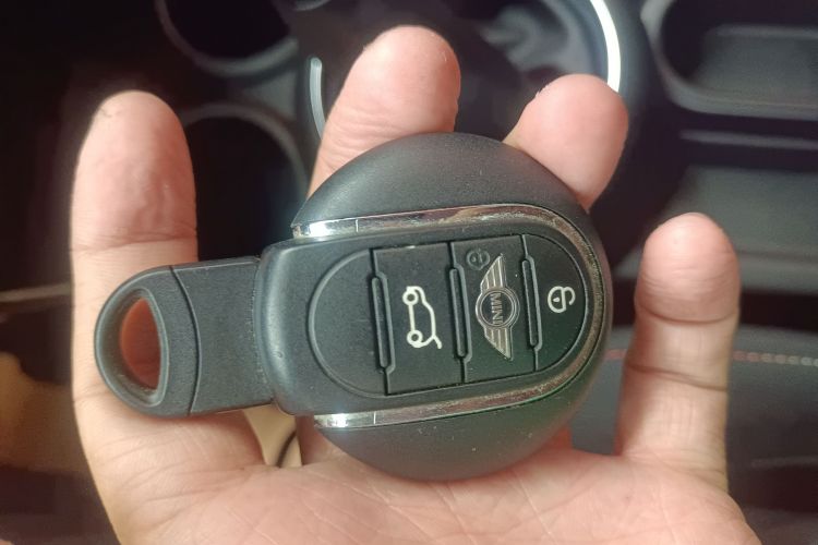 MINI 2016款 1.2T ONE 先锋派中控内饰7001