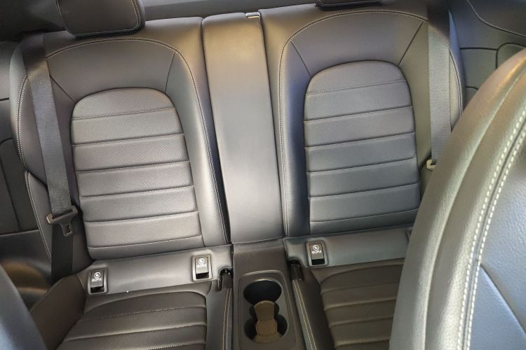 奔驰C级(进口) 2019款 C 260 轿跑车中控内饰7004