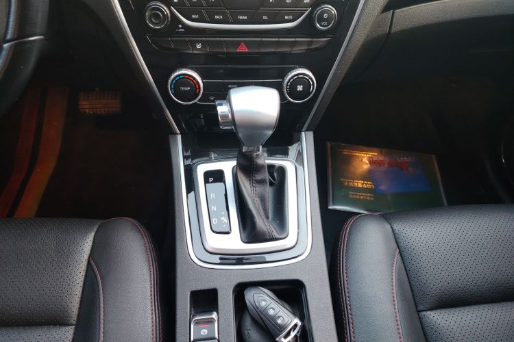 猎豹汽车 猎豹CS10 2017款 2.0T 自动都市型局部细节18