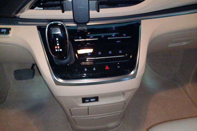 别克GL8 2023款 改款 陆上公务舱 豪华型局部细节18