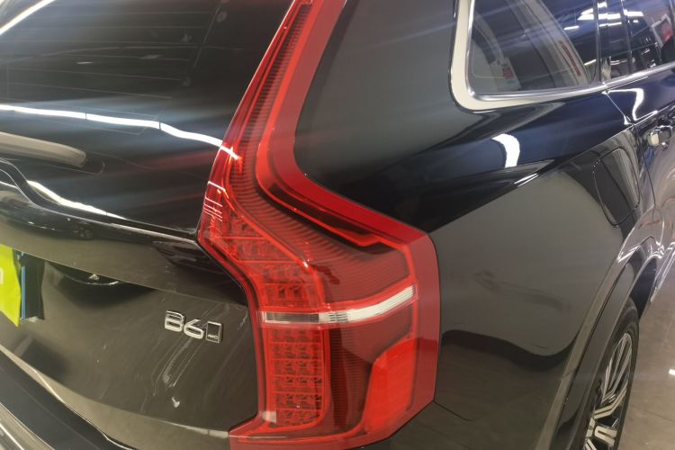 沃尔沃XC90 2021款 B6 智雅豪华版 7座车身外观9