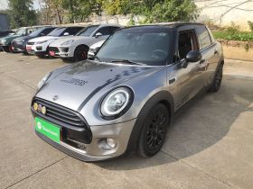 MINI 2018款 1.5T COOPER 经典派 五门版
