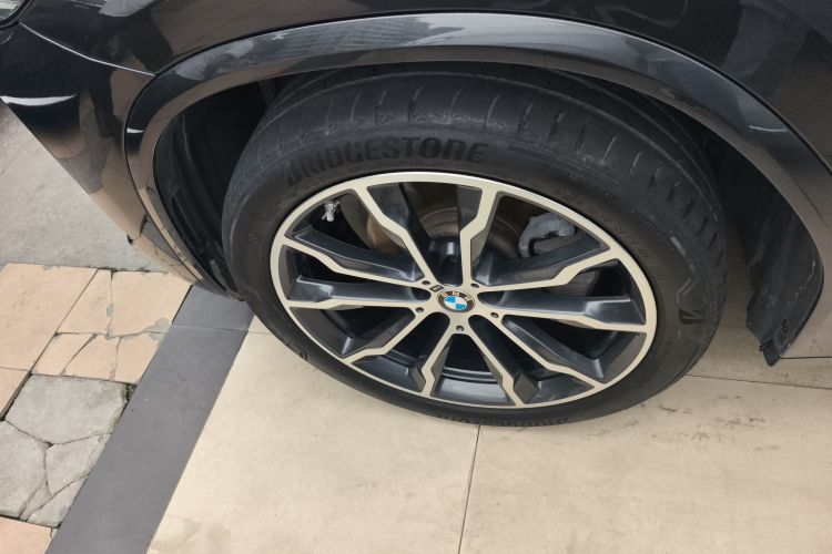 宝马X3 2022款 xDrive30i 领先型 M曜夜套装车身外观6007