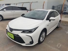 丰田 卡罗拉 2021款 双擎 1.8L E-CVT精英版