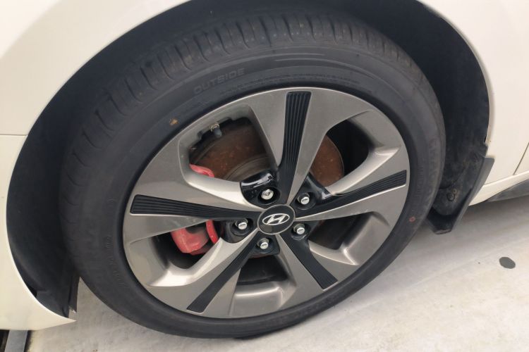 现代 菲斯塔 2019款 280TGDi 智速版 国VI车身外观35