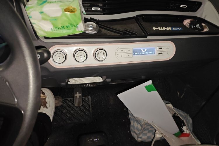 五菱汽车 宏光MINIEV 2021款 马卡龙臻享款 三元锂中控内饰16