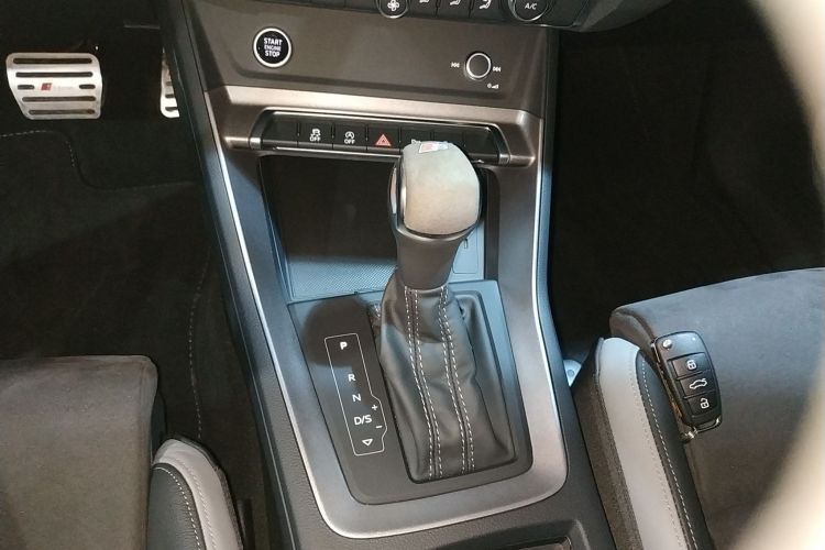 奥迪Q3 2023款 35 TFSI 时尚动感型（1.5T）局部细节18