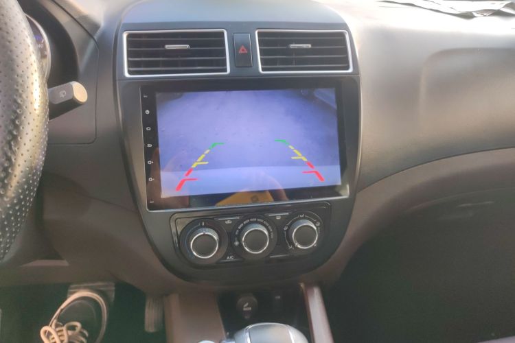 东风风行 景逸X3 2017款 1.6L CVT豪华型局部细节16