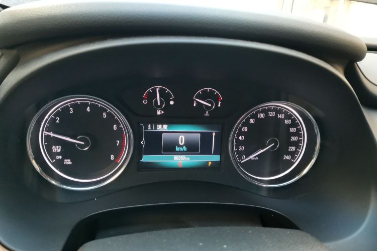 别克 君越 2016款 20T 精英型中控内饰14