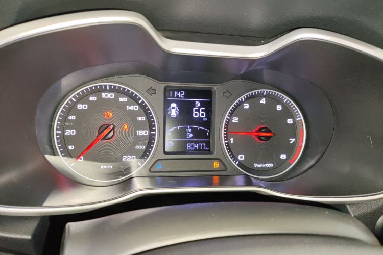 名爵ZS 2018款 1.5L 自动精英版 国V中控内饰14