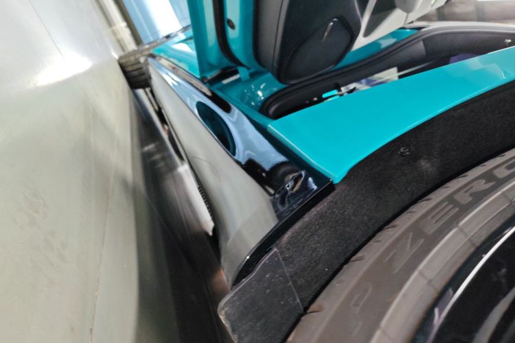 小米汽车 小米SU7 2024款 四驱超长续航高阶智驾Max版局部细节9002