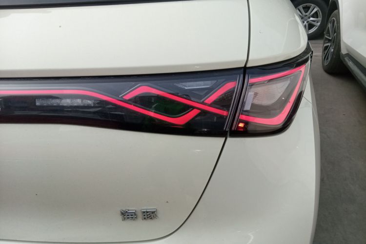 比亚迪 海豚 2024款 荣耀版 420km 时尚版车身外观6006