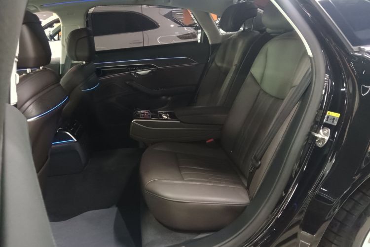 奥迪A8 2023款 A8L 45 TFSI quattro 豪华型中控内饰21