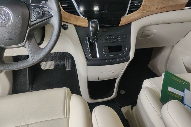 别克GL8 2018款 ES 28T 舒适型 国VI中控内饰18