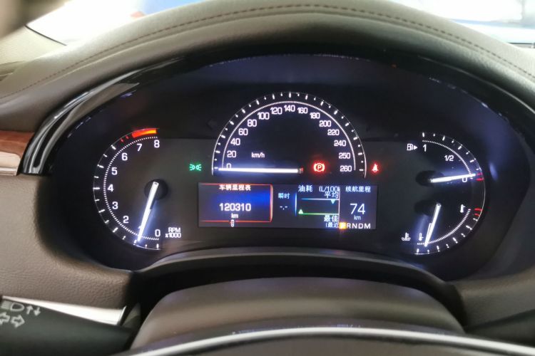 凯迪拉克XTS 2017款 28T 精英型中控内饰14