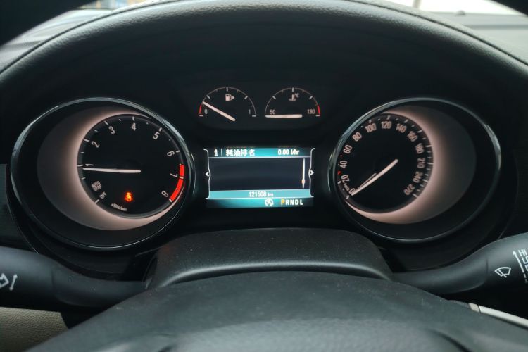 别克 威朗 2015款 三厢 15S 自动领先型中控内饰14