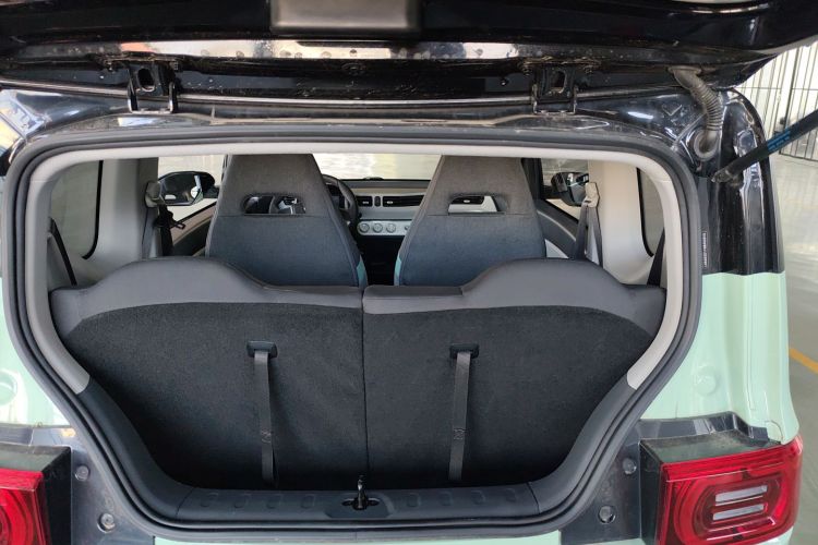 五菱汽车 宏光MINIEV 2022款 马卡龙时尚款 三元锂机舱底盘23