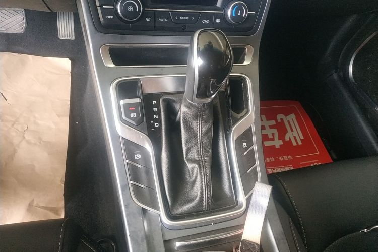 吉利汽车 帝豪 2018款 1.5L CVT向上互联版中控内饰18