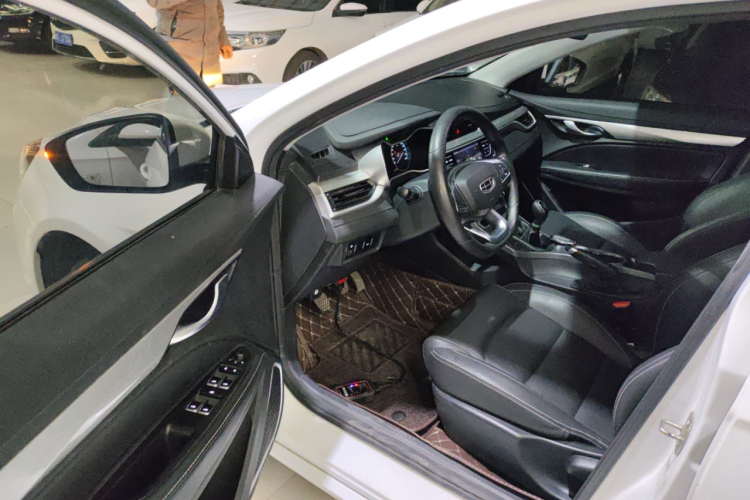 吉利汽车 帝豪 2020款 1.5L 手动舒适型中控内饰7003