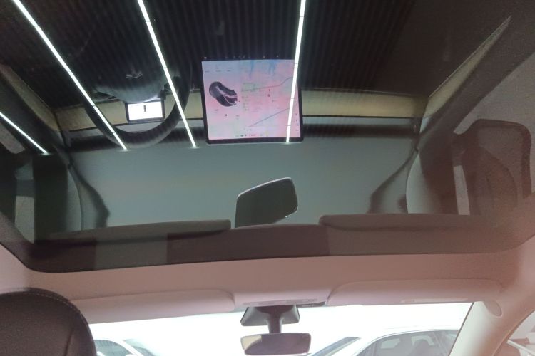 特斯拉 Model Y 2021款 标准续航后驱版中控内饰22