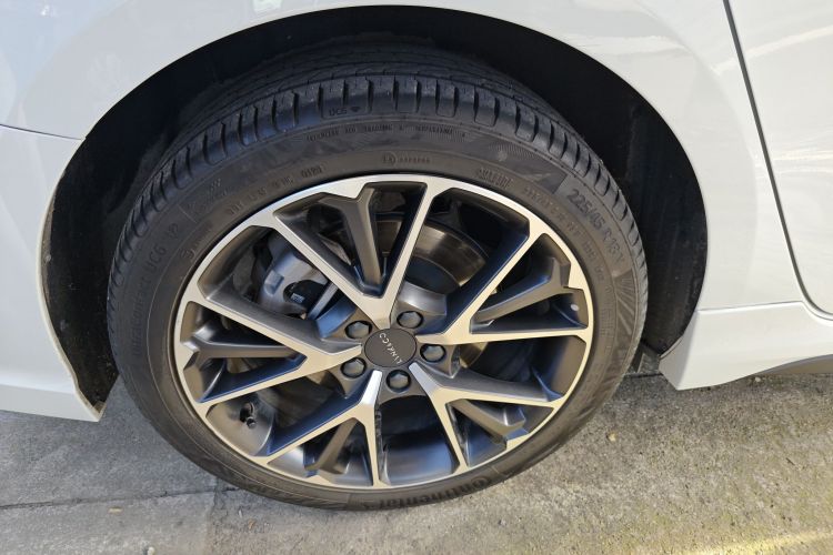 领克03新能源 2019款 1.5T PHEV Pro车身外观6008