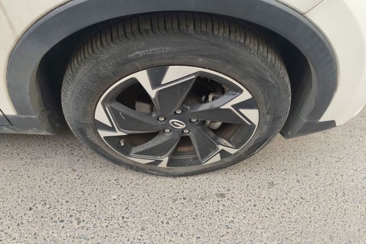 广汽传祺 传祺GS3 2021款 POWER 270T 自动劲享版车身外观10